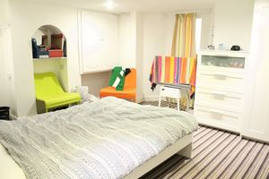 Photo 14- click for photo gallery